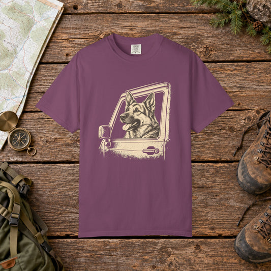 Happy German Shephard | Vintage T-Shirt