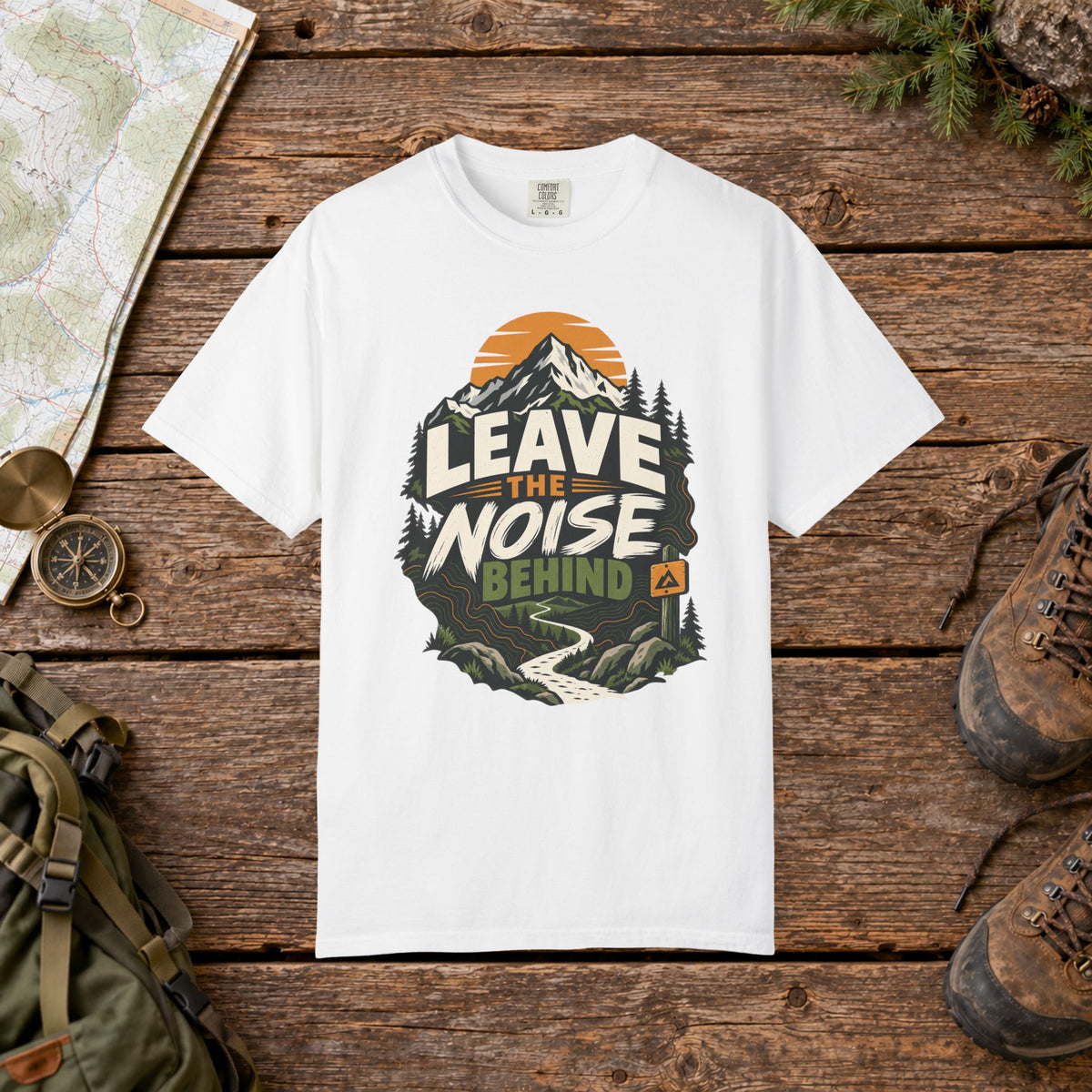 Leave the noise behind | Hiking Tee