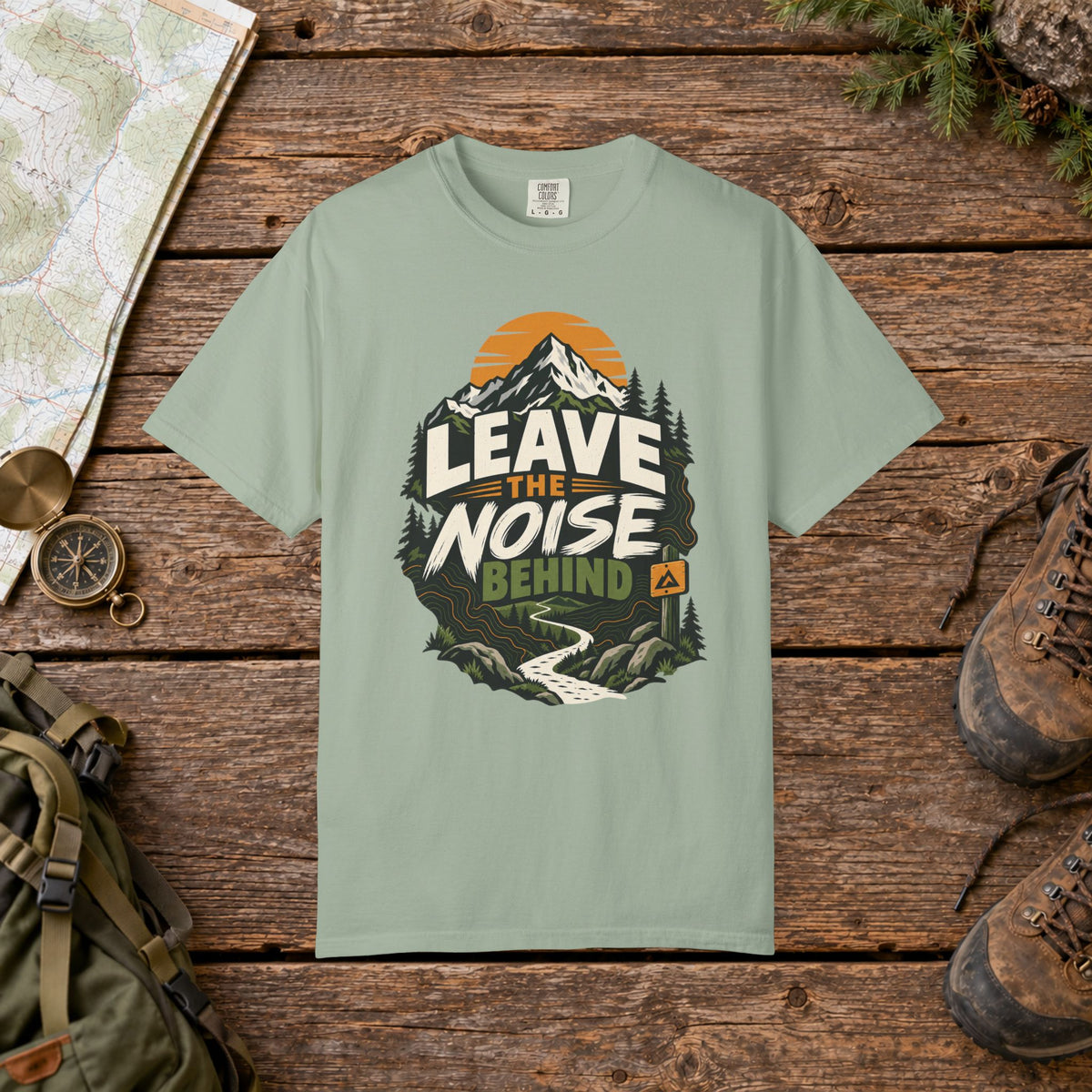 Leave the noise behind | Hiking Tee