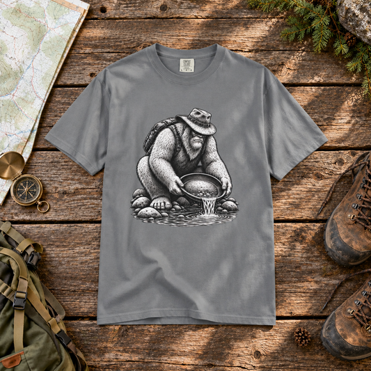 Big Foot Gold Panning | Vintage T-Shirt